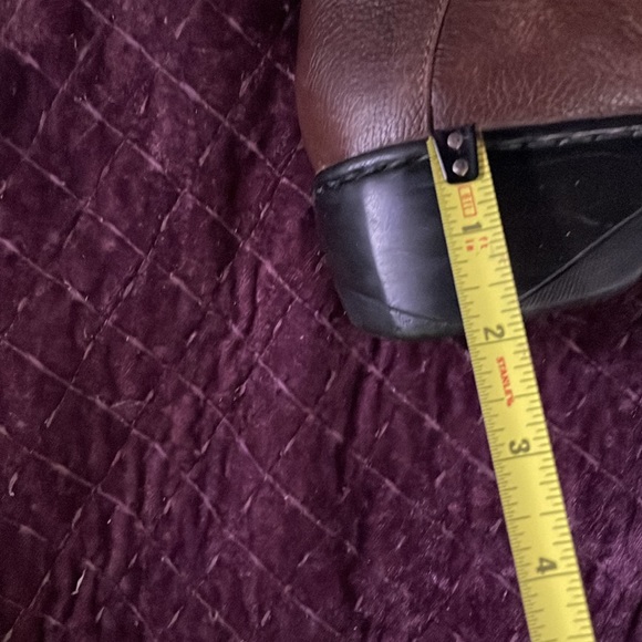 Ladies Brown leather Clark shoes the soles need to be replaced free w/ any order - Picture 10 of 10